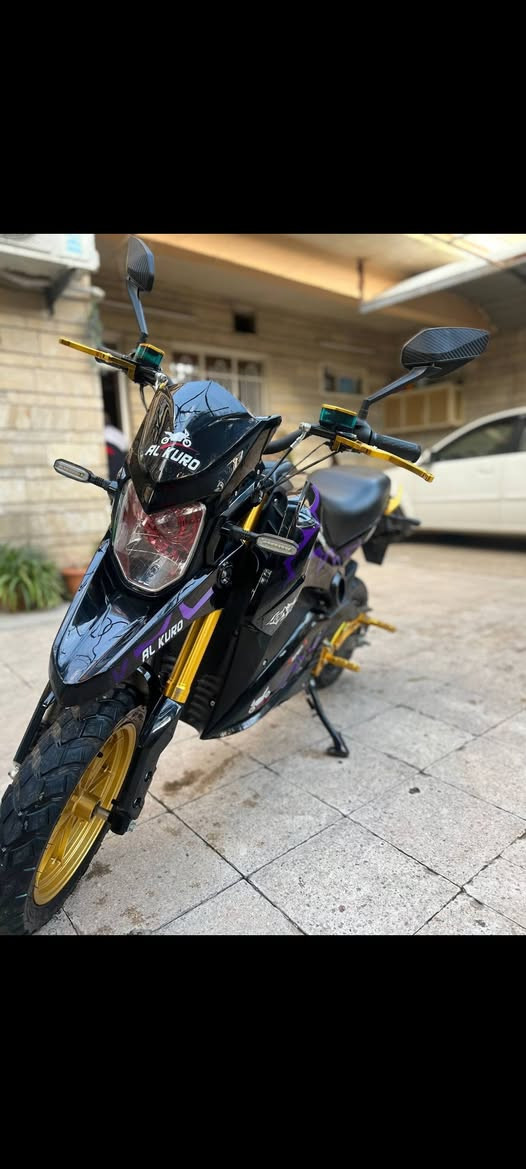 🟣 دراجه شحن بطح قفاز او جبلي رياضيه 

🟣 ماركه Alkuro Power sport 

🟣 قدره الماطور 2000W واط 

🟣 بطاريه نظام 72V فولت 
6 بطاريات كبيره مسطره  بسعه 20 امبير 

🟣السرعه تصل 90 حقيقي مال سياره بدون وزن ( وزن ماطور فقط)  

🟣 مسافه اليقطعه الماطور 70كم ب شحنه الوحده 

🟣 بصمه تدعم التشغيل عن بعد  وسويج العادي 

🟣 حجم الويل 12

🟣 البريكات نظام هيدروليك (زيت)  امامي وخلفي 

🟣اللايت LED امامي والخلفي والاشارات 

🟣 نظام الدبلات هيدروليك

🟣 ناشي فقط 1143 كم فقط 

🔴 الماطور وضع شركه مستخدم 5 اشهر بس وضعو وضع شركه شرط نظافه 100/100
الشاحنه مالتو الاصليه مال شركه والوصل موجود مالو 
مكاني موصل جانب الايسر قادسيه الثاني قرب جامع ذياب العراقي ب سايدين مول الكوثر 
 للتواصل واتساب رقم ***********
