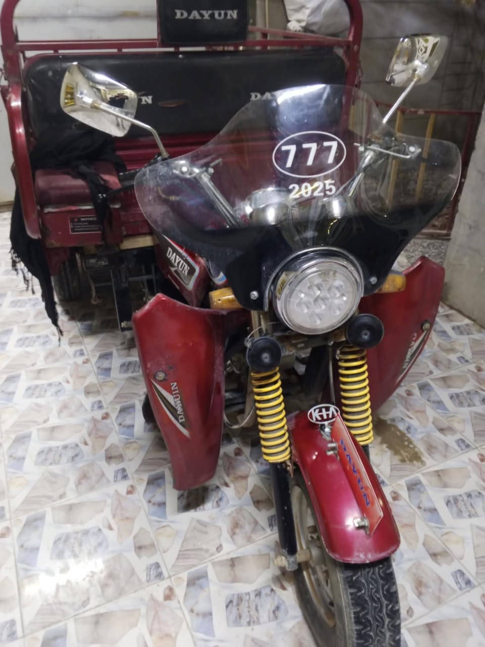 السلام عليكم ستوته دايوان موديل ١٩اوراق اصوليه للبيع محرك جديد السعر ١٦٠٠ مليون وستميه وبيها مجال للاتصار ***********
