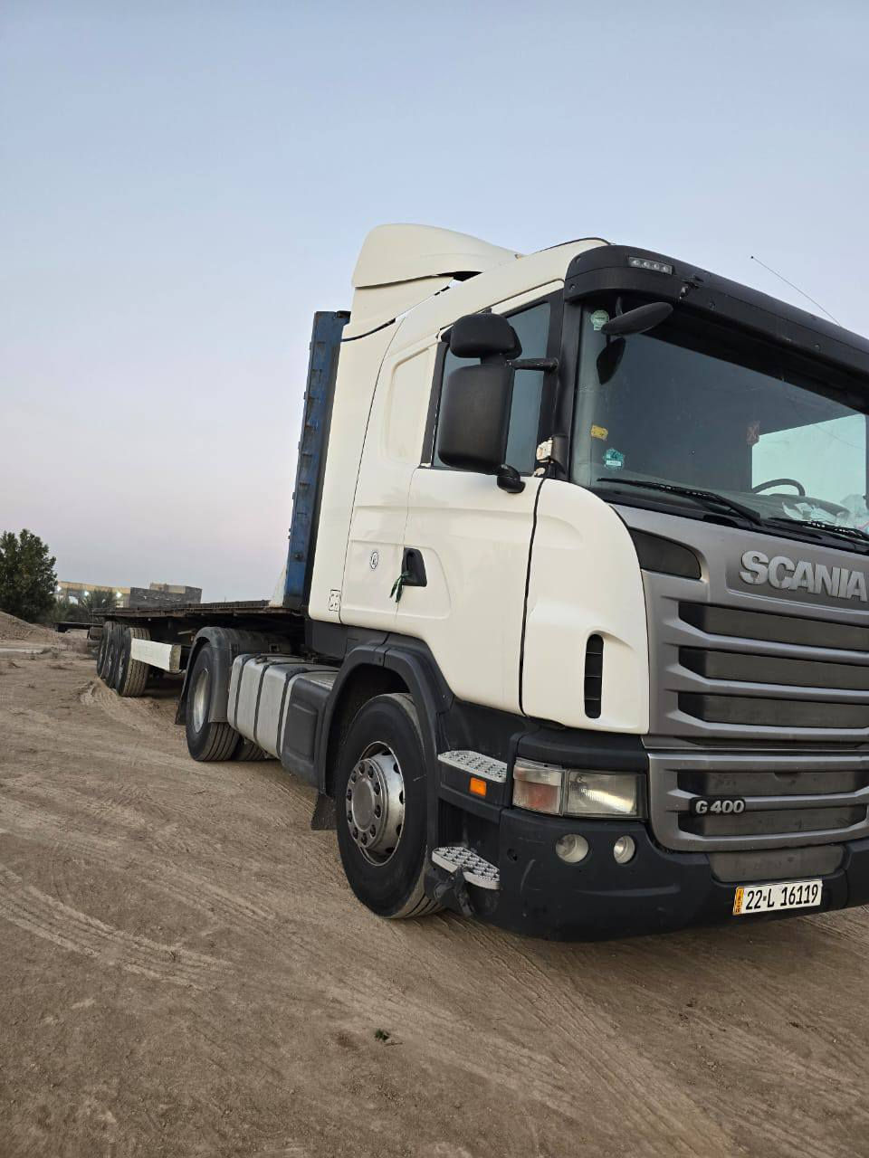 سلام عليكم البيع سكانيه مديل 2012 جديده مكفوله رقم نكليزي تحويل كير راجز دشبول طويل تانكين كاز يسارة بلاديه راس وعربانه مربوطه تبريد تدفيه صوبه شغاله سعر تصال برقم ***********
