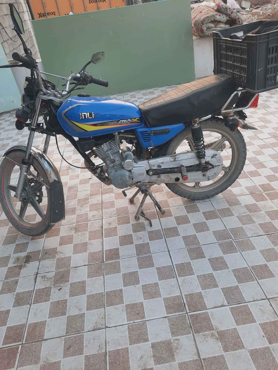 دراجه سيفان مديل ٢١ نضافه فول شلعه ومعدل السعر ٣٧٥ وبيه مجال بسيط الشراي يتصل مكان تقاطع القدس***********
