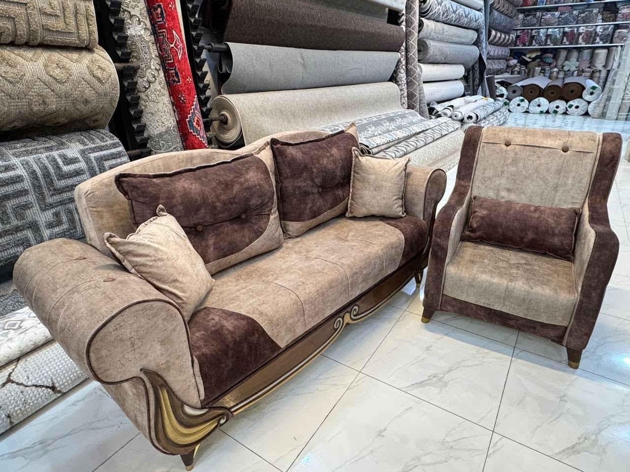 عرض خاص تصفيه
تخم مودرن عشر مقاعد 
قنفات عدد 2 مع ام نفرين مع كراسي عدد 2 
سعر قديم  مليون و100 سعر حالي فقط 650 الف توصيل مجانيً داخل بلدروز 
تخم ضمان 5 سنوات من تاريخ البيع


**إذا كنت صاحب هذا الإعلان وتريد حذفه لأي سبب، رجاءا أرسل رسالة إلى الدعم الفني**