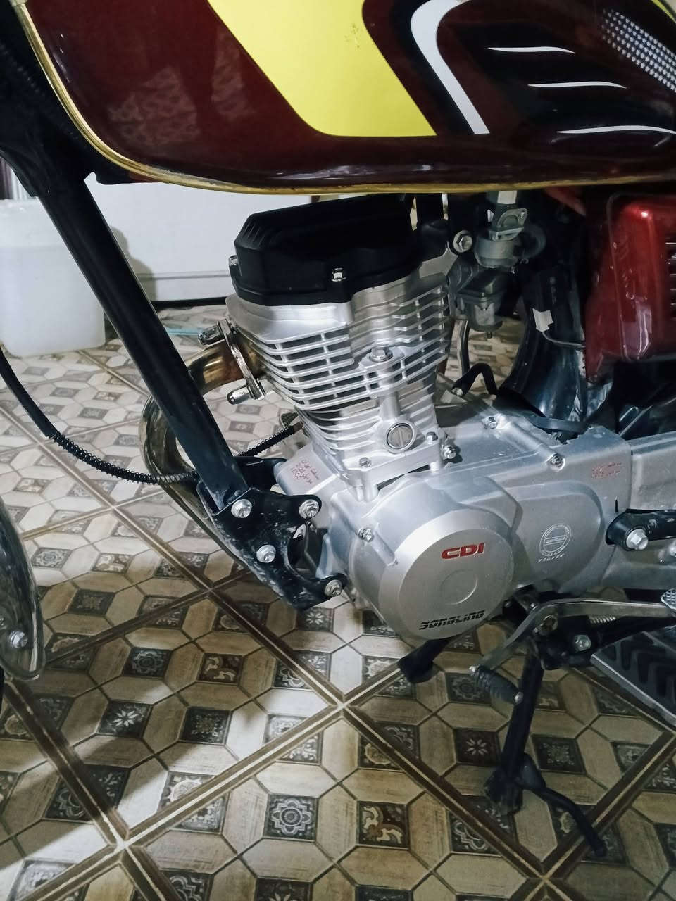 سلام عليكم دراجه تايكر موديل 25للبيع دراجه كفاله عامه بدون اي نقص سعره 675وبيه مجال مكاني ديالى بلدروز رقم ***********اتصل
