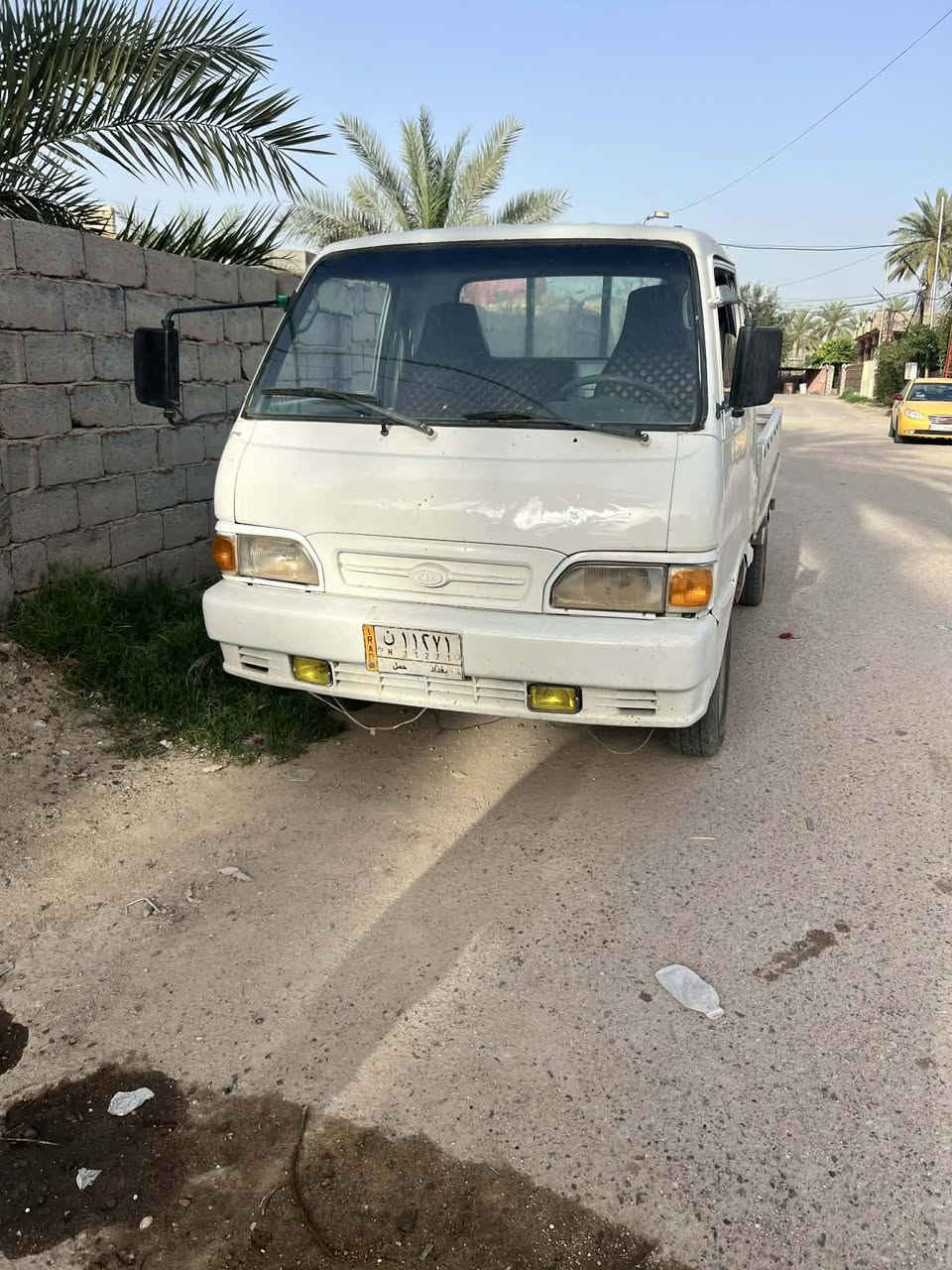 كيه بنكو ٩٥ سياره معمره جديد رقم بغداد سنويه لل 27 /رقمي بي وساب ***********
