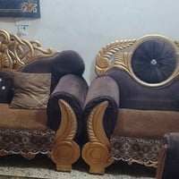 تخم ٨ مقاعد مستعمل للبيع ٢٥٠ وبي مجال حي الجهاد 07708853934