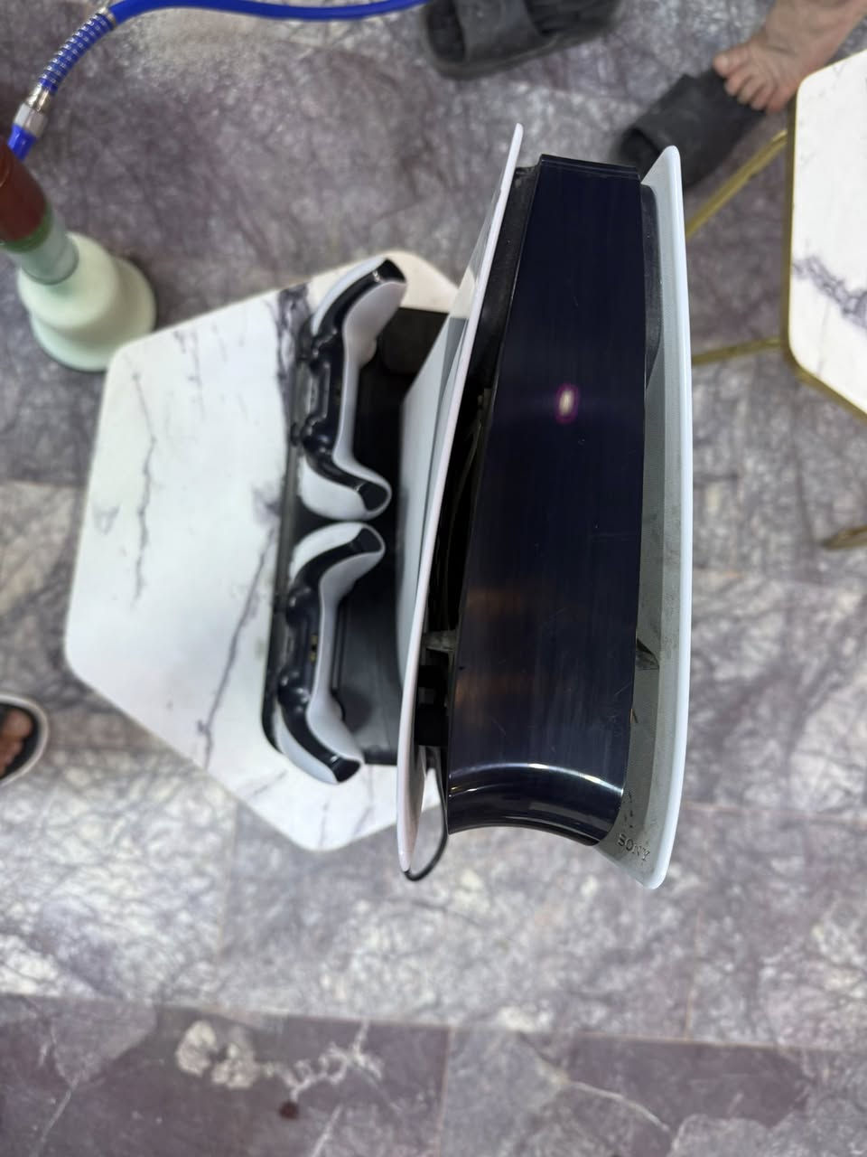 سلام عليكم بلي5 سلم مامفتوح برغي كارتونه ويا مع قاعده تبريد ويدات ثنين اصليات وشاشه حجم 50 مع ubs اوف لاين وميز شاشه مثل ماموضح بلصور العنوان البصره المعقل قرب مستشفئ الموانئ رقم الهاتف 

‭٠٧٧٠ ٥٩٧ ٣٩٤٥‬

السعر…. مليون ١٠٠ وبي مجال مستعجل علئ علئ بيعته
