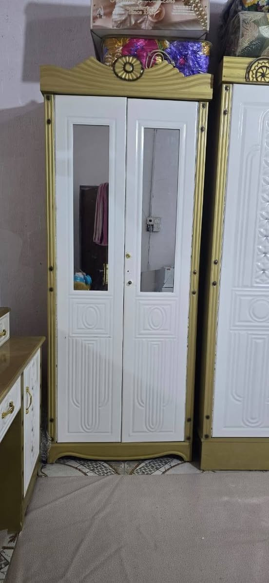 سلام عليكم غرفة نوم
مامستخدمه قليل البصره طوبه نخيل
الاستفسار اكثر مراسله وتساب هاذه رقم 
***********
