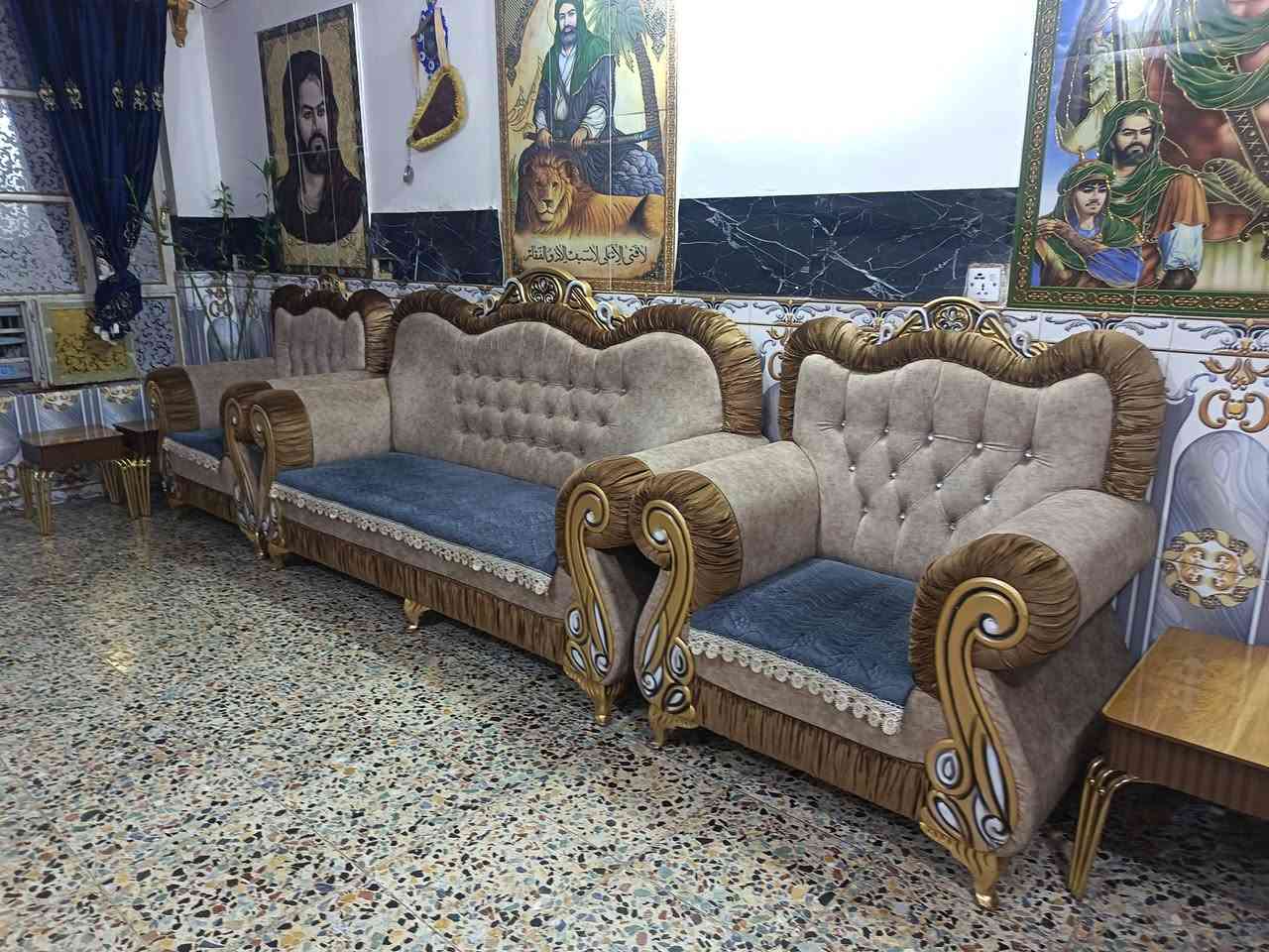 سلام عليكم تخم ابو التاج معه طبلات معه ميز بلازمه تخم نضيف كلش وقليل ستخدامه سعره مليون هو وطبلات والميز بلازمه وبي مجال قليل عنواني بغداد حي ور قرب حسينيه المصطفى الرقم ***********
