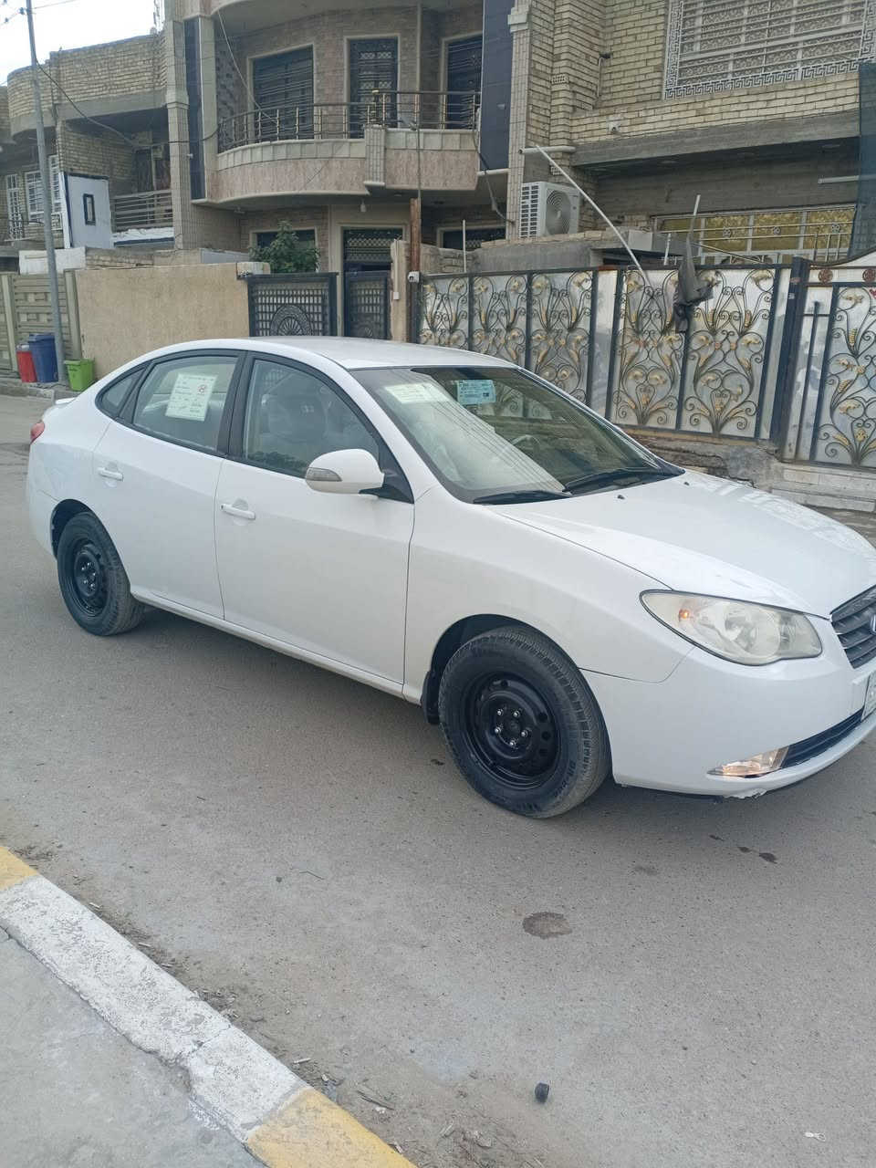 بعد التحيه والسلام
النتره خليجي 2010 رقم بغداد 
محرك 1600 دكشن عالي السعر 97$
تخم تاير ياترى جديد تبريد شغال
كهربائيات كلهه شغاله
حداديه جديده سياره نظيفه 
ومسويلها ادمه جديده 
بيه تبديل قطعتين 
و قطعتين صبغ بيع فقط 
للاستفسار الاتصال *********** 
مكاني بغداد البلديات
