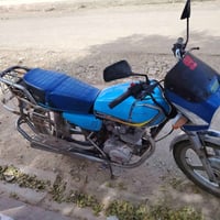 للبيع دراجه جني نظيف محرك ٢٠٠ مابي اي نقص سعر ٣٠٠بي مجال ٠٧٧٤٩٥٣٢٨٧٨