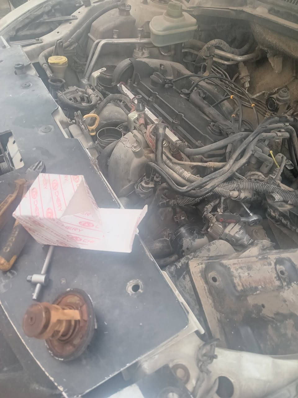 السلام عليكم  وكل عام وانتو بخير من أعمالنا المواقعية تبديل سيم كلج سيارة اي وان وتبديل فلتر كير مع هيدروليك بسبب ظهور وزه بلكير مع تبديل ولف تبخير لسيارة تيكو ١٣ بسبب حماوه وتبديل جوزات ضغط لسيارة اي فايف
الفني ابو مهيمن ***********
