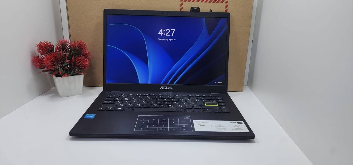 💻 إذا بدك لابتوب عملي وبسعر مناسب، متوفر لدينا لابتوبات بمواصفات وأنواع متعددة تناسب الدراسة، الشغل، التصميم، والاستخدام اليومي، وبخيارات تناسب جميع الميزانيات.

✔️ أجهزة بمختلف الأجيال (من أجيال اقتصادية إلى أجيال حديثة)
✔️ أحجام شاشات متنوعة تناسب جميع الاستخدامات
✔️ مواصفات متعددة حسب احتياجك
✔️ كفالة خطية لمدة ٦ شهور
✔️ خدمة توصيل متوفرة
✔️ إمكانية المعاينة والفحص قبل الاستلام
✔️ أسعار مناسبة وخيارات كثيرة للاختيار

📩 للاستفسار أو طلب جهاز، ابعت رسالة وحدد ميزانيتك وطبيعة استخدامك، وبنساعدك تختار اللابتوب الأنسب إلك بأفضل سعر.


**إذا كنت صاحب هذا الإعلان وتريد حذفه لأي سبب، رجاءا أرسل رسالة إلى الدعم الفني**