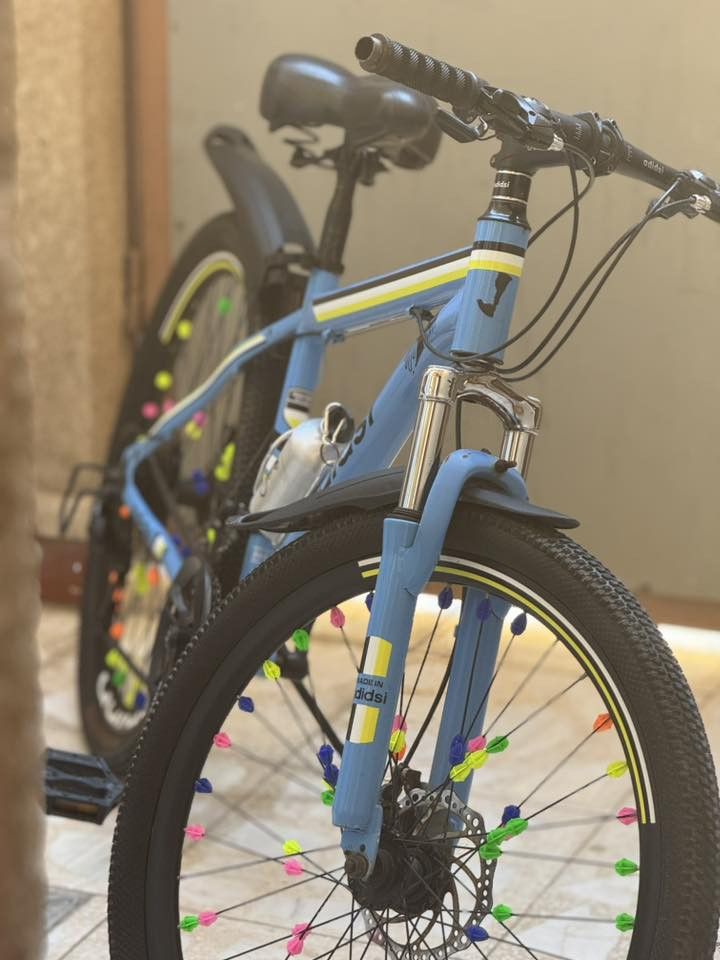 السلام عليكم بإيسكل مستعمل قليل بايسكل حجم 26 نضيف كلش
السعر : 110 بي مجال
 بسيط العنوان:حي اور فلكه صباح الخياط
الرقم: ***********
