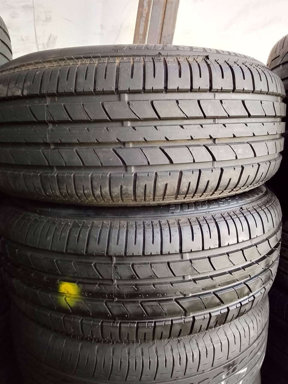 عندي وجبه تايرات الاماني من12لحد 20 ***********
