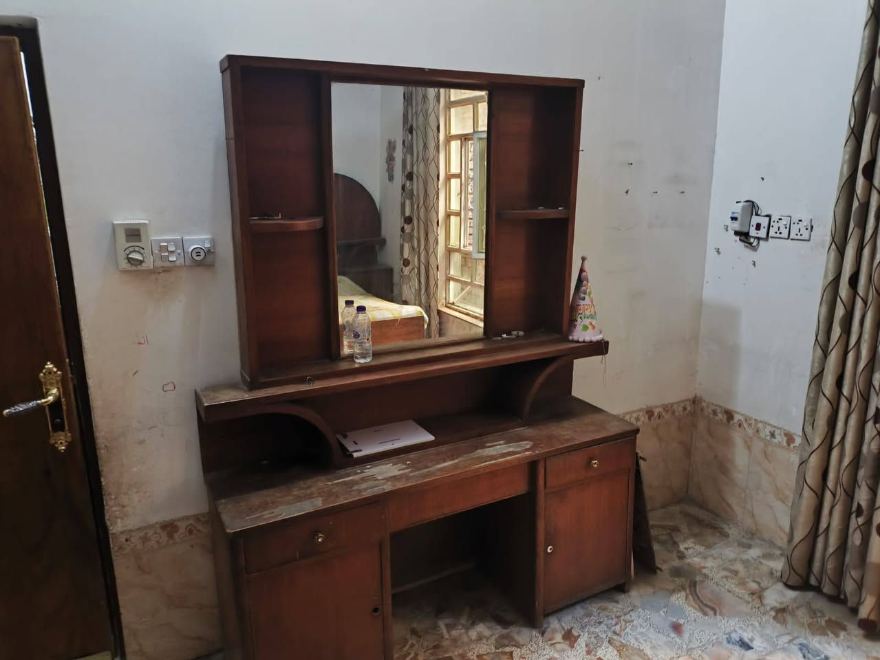 السلام عليكم تخم تركي للبيع وغرفة أخشاب تزكام خمس بيبان للبيع


**إذا كنت صاحب هذا الإعلان وتريد حذفه لأي سبب، رجاءا أرسل رسالة إلى الدعم الفني**