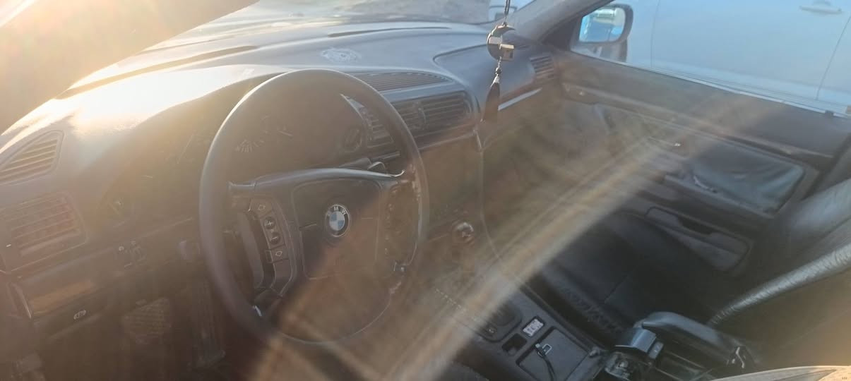 بي ام خفاش ٧٤٠ مديل٩٦ جاهزه مصبوغه جماليه تبريد كهربائيات محرك كير حداده كله تمام بصره شط العرب ***********
