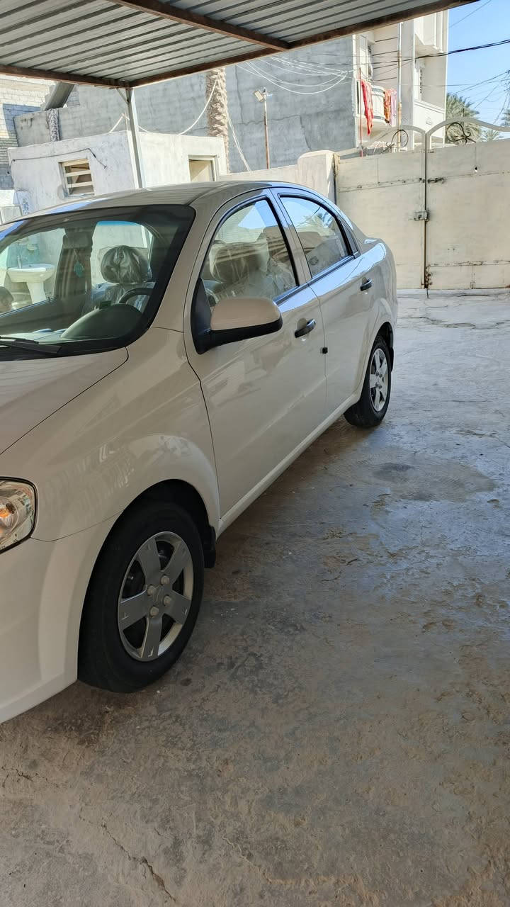 سلام عليكم افيو2011شركه العامه فول اوتوماتيك سياره على ايد وحده مكفوله من الضربه صبغ فقط دوس ودعاميات جماليه ماشيه 54حقيقي رقم بغداد دولي هزه جديده سياره كله على وضع الشركه السعر87بيه مجال بسيط مكان السياره بغداد الكرخ الهاتف ***********وتساب متوفر سياره بسمي
