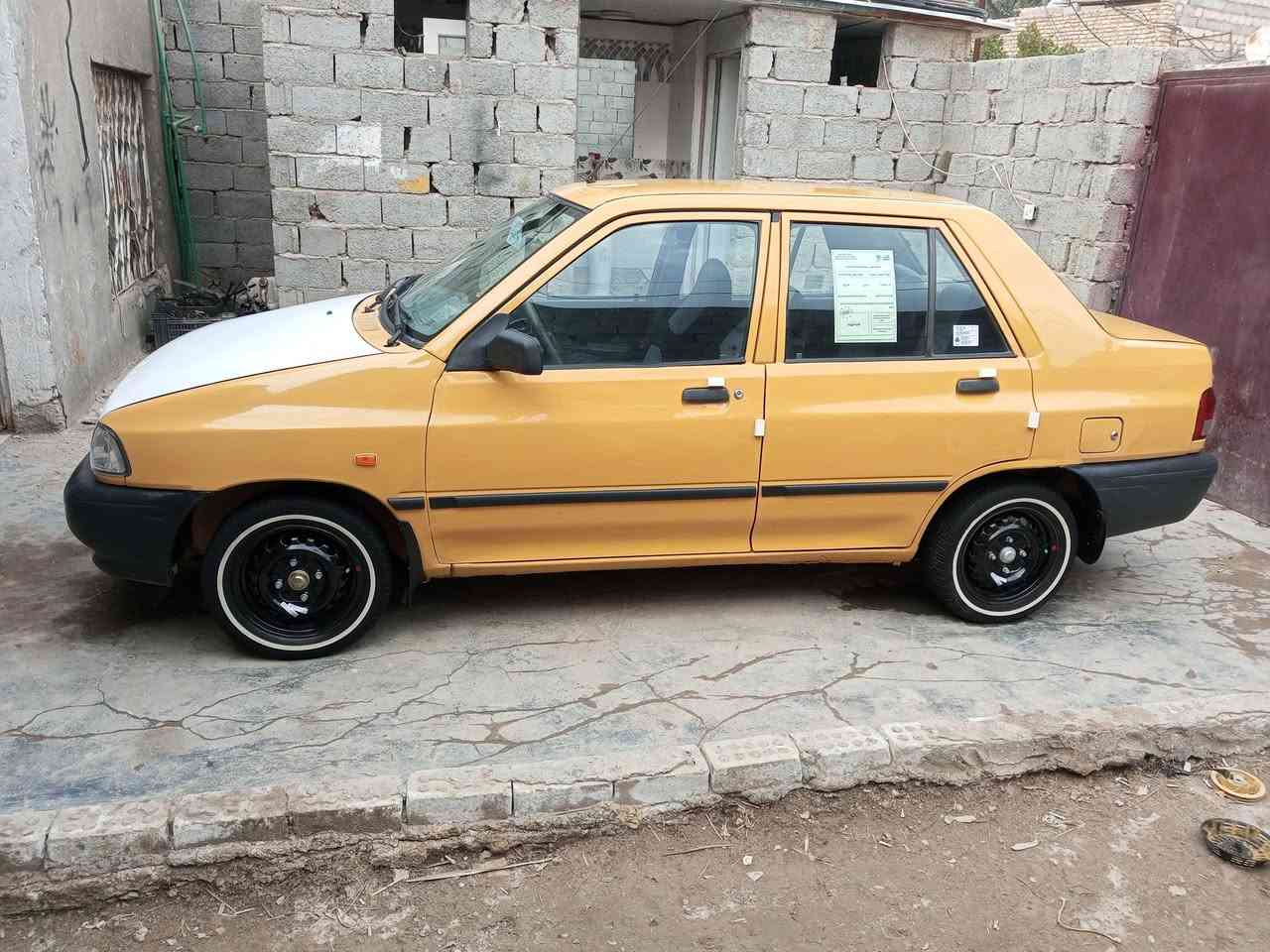 السلام عليكم سايبه موديل 2015 رقم كربلاء الماني لا ضربه ولا صبغ بيه بارد بل باب اليمنه كير مكينه مكفولات شواصي مكفولات تخم تاير جديد حداديه جديده السعر 33 مكان السيارة كربلاء الحر السواده ***********//***********
