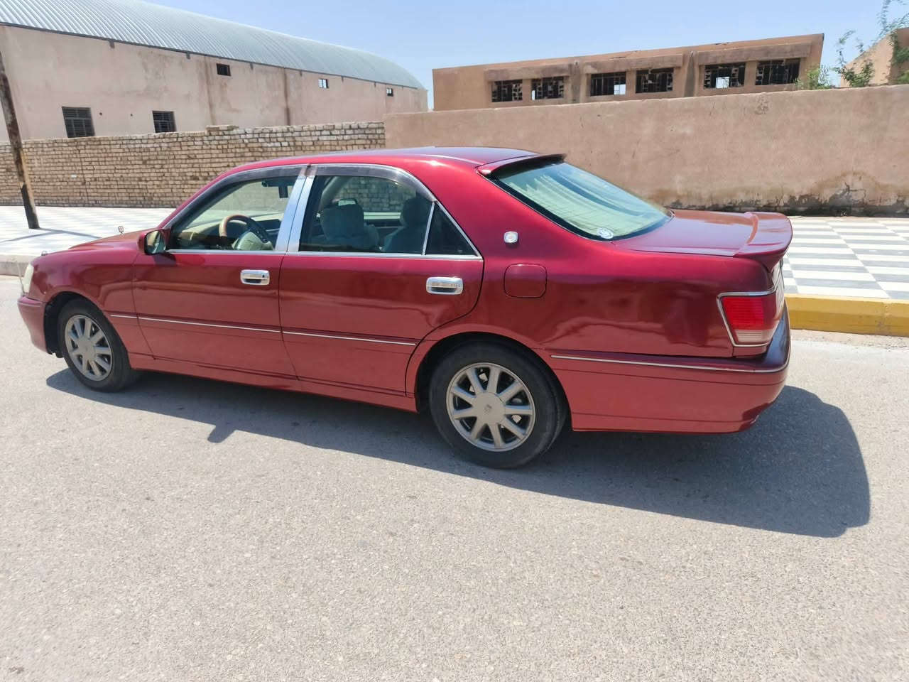السلام عليكم ملكه موديل 2000 وثلاثه سياره حداديه جديده محرك جديد برانكيتات جدد العلم باسم وكال هعامه   رقم راعيها موجود مباشر تريد وكاله معروضه للبيع السعر خاص اي استفسار رقم الهاتف مكان السياره الناصريه قلعه السكر‏‪***********

