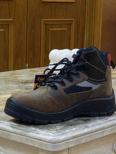 � حذاء أمان قوي للبيع – فرصة ما تتفوّت 🚨
🔰 Cavalier Safety Footwear – Born Tough

إذا شغلك ورش، مصانع، بناء أو ميكانيك

هذا الحذاء يعتمد عليه 💪

✔️ متين ويتحمّل الشغل الثقيل

✔️ مريح حتى بالاستخدام الطويل

✔️ حماية عالية ودعم للكاحل

✔️ تصميم عملي وشكل مرتب

📦 الحالة: جديد

📏 المقاس: (42)

📍 الموقع: (البصره ابو الخصيب)

💰 السعر النهائي: 60,000 دينار فقط

📩 مراسلة خاص / ***********

⭕️لايوجد توصيل
