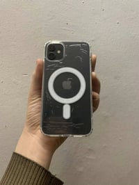 آيفون ١١ • ١٢٨ • مقفل