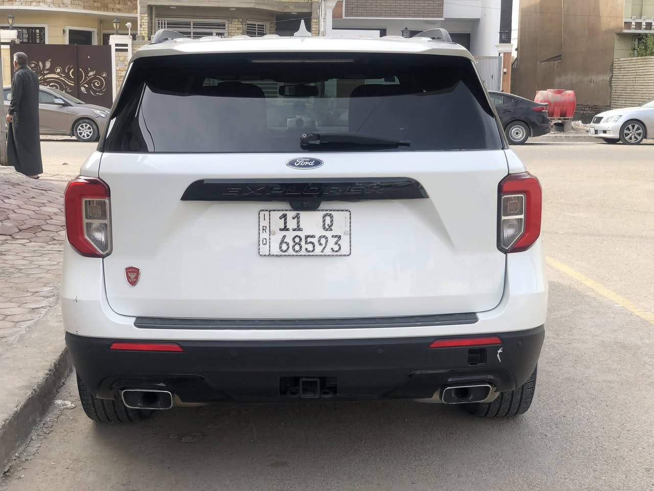 السلام عليكم 
للبيع سيارة فورد اكسبلور 2023 ST-Line
رقم بغداد.. تحويل ثاني يوم
سنويه جديده 
مواصفات فوال السياره
مواصفاتها هوايه بيها 
كشن VIP 7 راكب
تبريد 3 قطع منفصل
 محرك 2300🔥 تيربو ب 300 حصان
شحن موبايل لاسلكي / تحديد مسار وتحذير اصطدام
كشنات كهرباء وتدفئة ..وستيرن تدفئة وتشغيل عن بعد ورادارات وهوايه  بيها مواصفات ال ST-Line
سيارة بيهة جاملغ خلفي وباب الصندوق بجم كبس السياره لا يرباك صور الحادث موجودات 
السياره ماشية 30 مايل
مكانها بغداد 
السعر :  310$  مع مجال بسيط
للأستفسار : *********** اتصال
للاستفسار : *********** اتصال + واتساب
