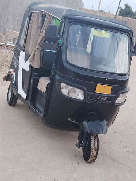 السلام عليكم
تكتك TVSموديل ٢٠٢٢ للبيع رقم وسنوية واسط 
ألسعر ٨مليون وبيهه مجال 
العنوان واسط قضاء الحي
رجائا المايشتري لايكسر حلال الناس
للأتصال ***********
