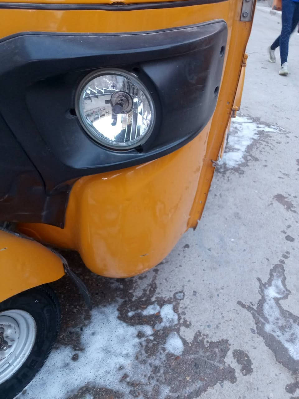 تكتك 21للبيع مكفوله كفاله عامه بس دوسات اربع اصابع المكان الرئاسه شارع عشرين بغداد ***********
