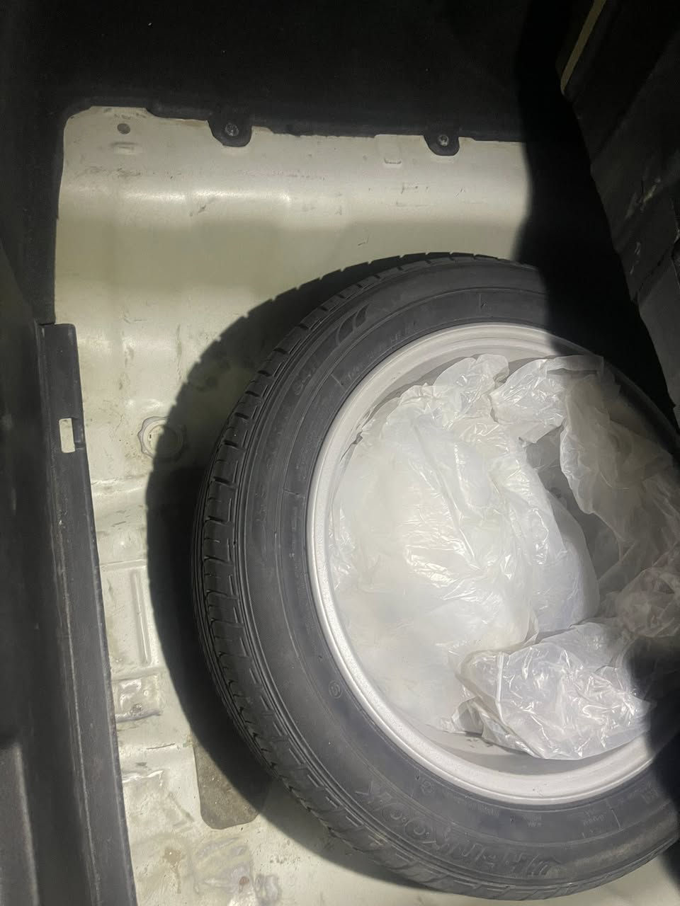 سلام عليكم اكسنت للبيع ٢٠١٤خليجي ١٦٠٠قطرتين سونار موجود بدون صبغ  سيارة نضيفه مال بيت ماشيه ١٦٣ تخم تاير جديد تبريد شغال سيارة مابيهه اي نقص سعر ١١٥ وبيه مجال بصيط 
رقمي ***********
مكاني بغداد البنوك
