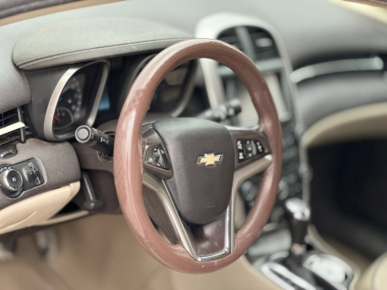 ماليبو ٢٠١٦ خليجي
مواصفات كشنات جلد هيتر 
٧الوان 
شغال
اوتو ستوب 
سنويه جديد لحد ٢٠٣٠ 
رقم سليمانيه 
شاشه كبير 
تايرات جديد 
سبغ جامرلغ و بنيد
سياره جاهزه 
تحويل مباشر 
مكان سياره سليمانيه 
سعر ٩٧ ورقه مجال 
***********
واتساب
