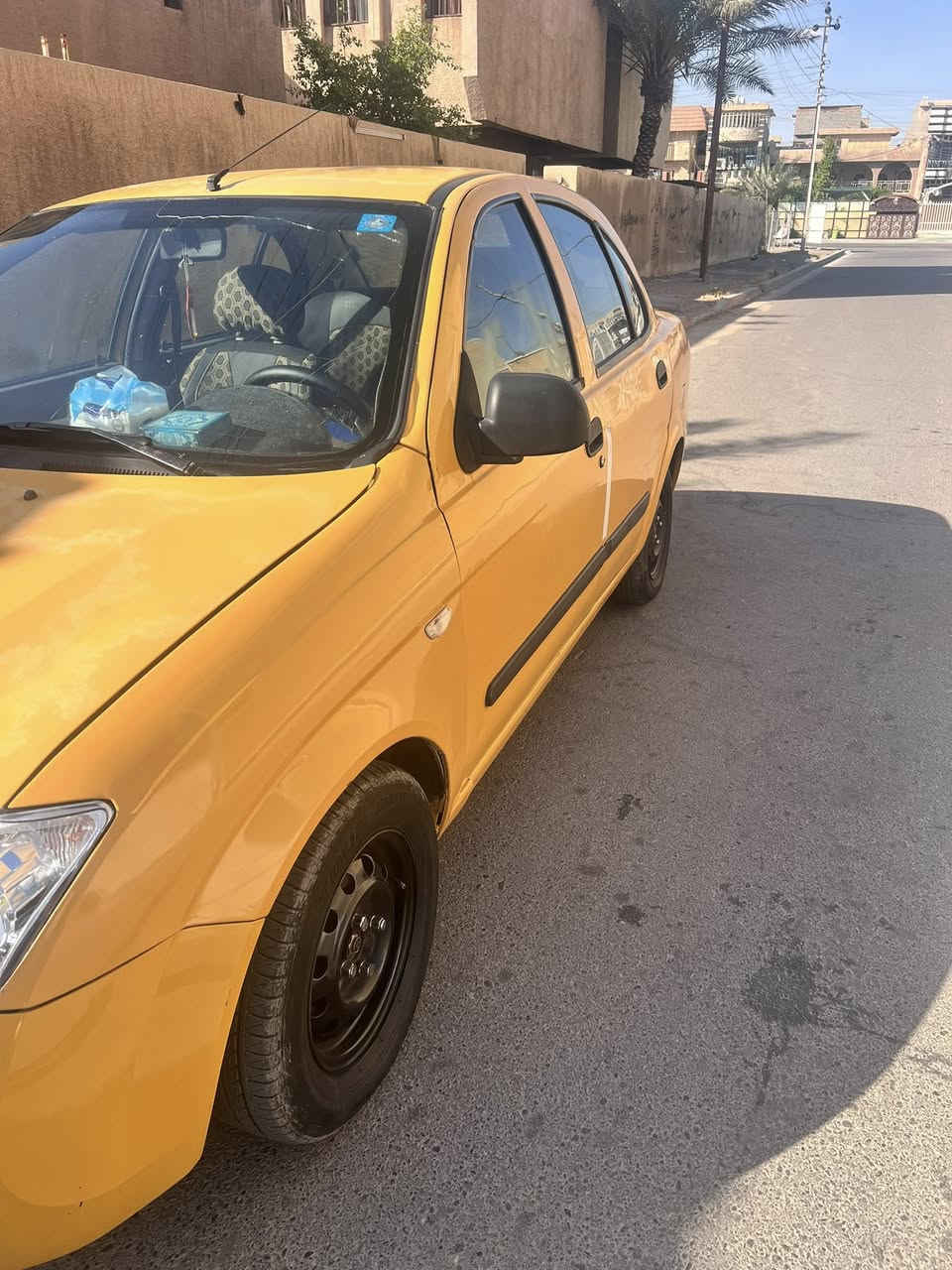 طيبه للبيع موديل2015
سياره نضيفه تبريد ثلج شاشه كامرا

بيها جاملغ امبدل السعر33 مكان بغداد 

***********
