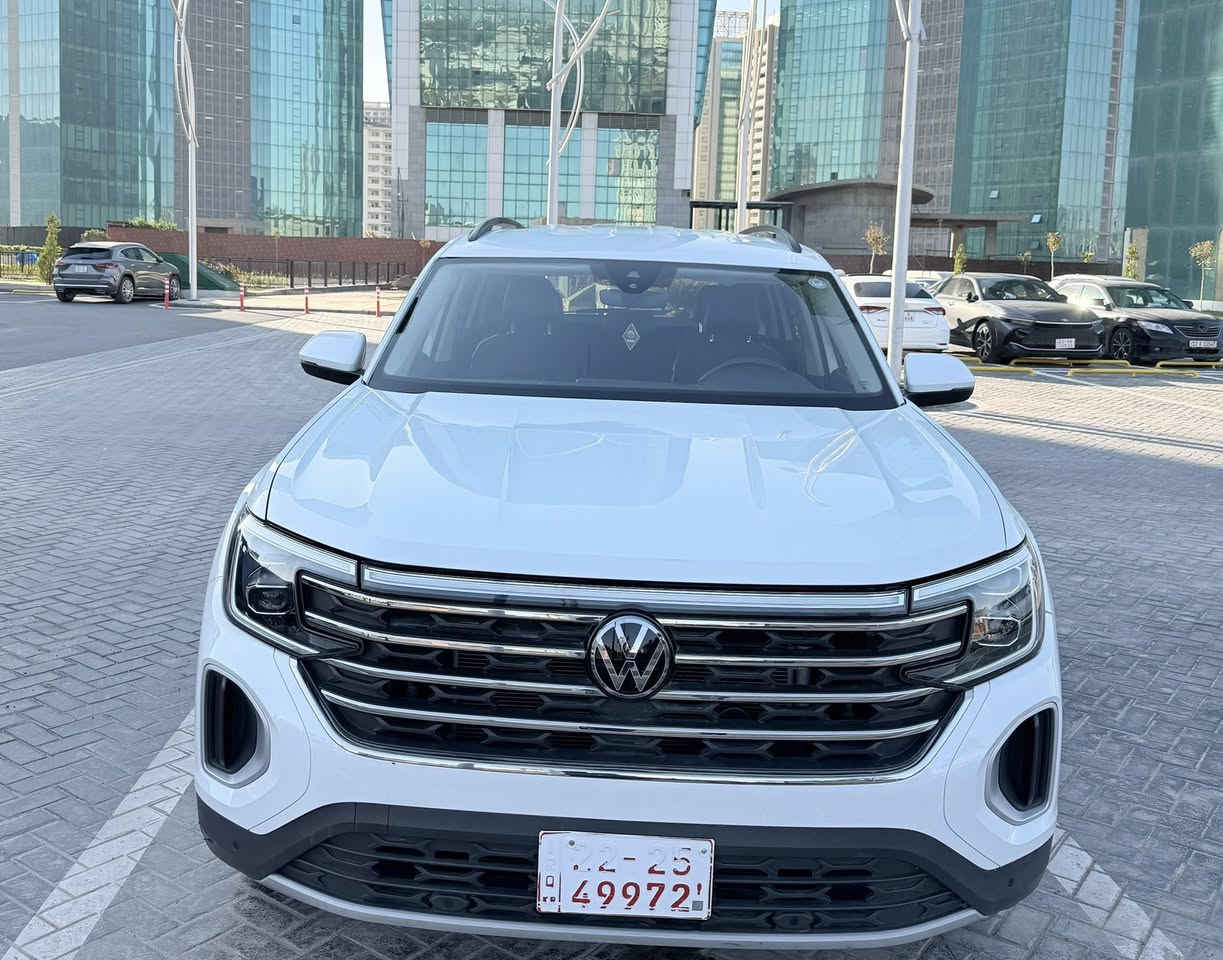 سلام عليكم
2024 Volkswagen Atlas 2.0T Se
                                                             W/Technology
فولكس واجن اطلس شكل الجديد
موديل :2024
مواصفات SE 
محرك 4 سلندر 
2.0 توربو
رقم الشاصي 1V2WR2CA1RC529919
رادارات 360 درجة 
حساسات 360 درجة 
بصمة 
صندوق بصمة
لايتات امامي ليد 
ستوب لايت ليد
لايتات زينون 
تحديد المسار 
توقف ذاتي 
علامة السيارة LED
كشنات جلد+ تبريد+ تدفئة 
الكشن الامامي كهرباء
ثلاث قطع تبريد 
7 راكب 
داخل صاج
داخل أسود
كيج ديجتال 
هند بريك بصمة
استيرن تدفئة
برده ابواب الخلف 
نقطه عمياء المرايا الجانبية
ملاحظة ( الفحص والهزه المروريه جاهزه )
مكان السياره أربيل 
صوره الحادث موجوده مع الصور
أيرباك برده والكشن طرف يمين 
السعر 20000$
***********
***********
