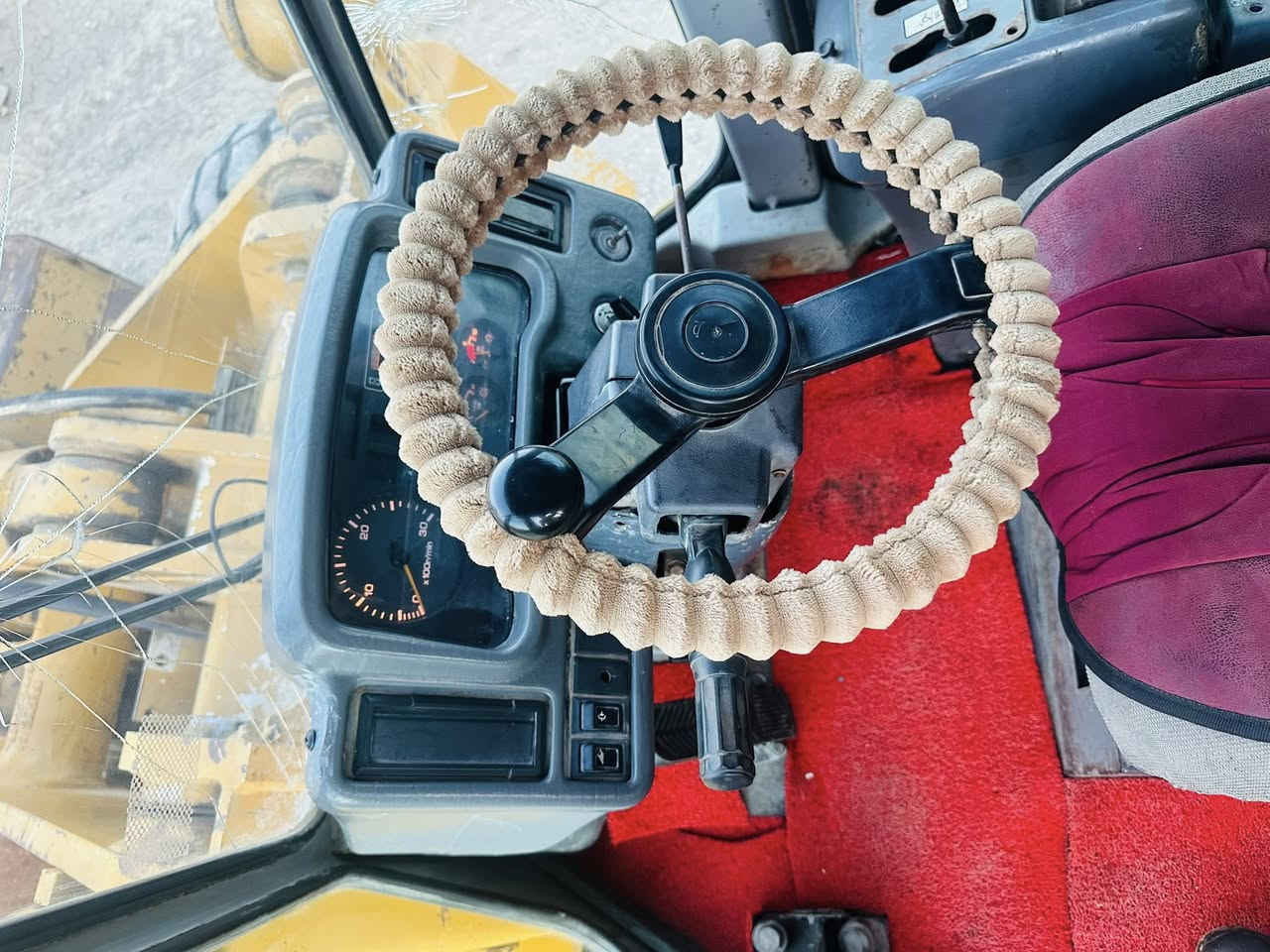 كاوسكي حجم 70 مكينه كمنز كفاله جاهز للعمل مديل 1998 
رقم الماني مداور مباشر عقل بلادي ليبر هدروليك مكانه بابل الحمزه الغربي سعره 275&
***********
***********
