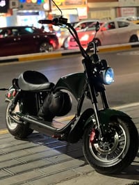 دراجه هارلي شحن كلش فخمه و حلوه لونها مميز  بطاريه ليثيوم سرعه 60  كيل...