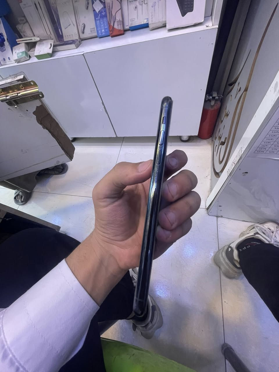 السلام عليكم ايفون 11 برو ماكس ذاكره 256 الجهاز ممفوح بس فيس ايدي متوقف دبل سيم كارت سعر285 وبي مجال بسيط 

للاستفسار***********
