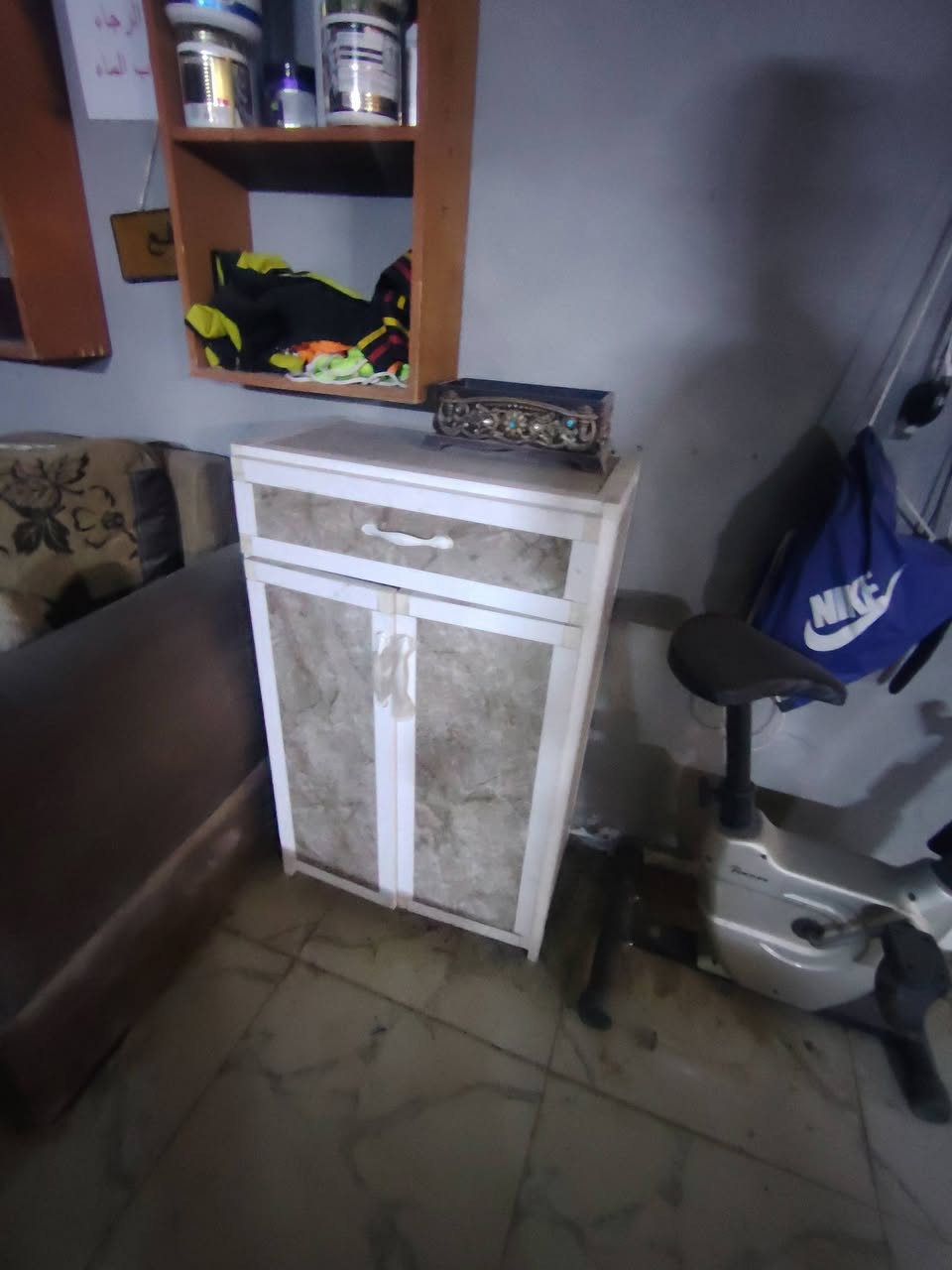 للبيع مبرده حجم اربعه ونص
مري مترين ونص عدد 4
علان ضؤي المنيوم عرض 7 متر
قطع بلاستك عرض 3
بنكات جداريه عدد 3
كلوبات لون شمسي درجه أوله عدد 10
ميز المنيوم
ارفوف خشب
براميل عدد 2
بايسكل
رف حديد
كلمن وسعره
رقم *********** وتساب
