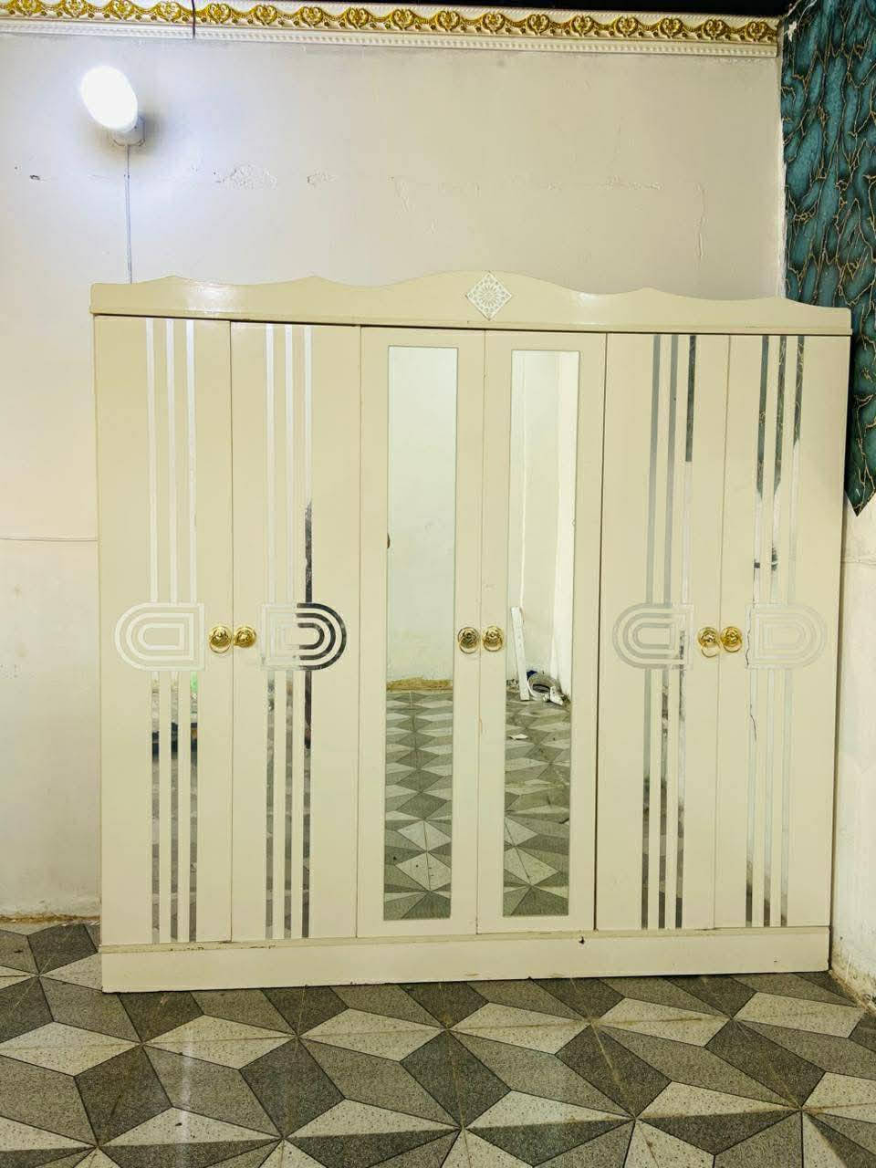 💎💗 غرفة تركي مستخدم
5قطع 
💯 نظافة 95%
🚪 نظام أبواب مرتب
🪛 شد مجاني
🚚 نقل مجاني
💎 ***********
