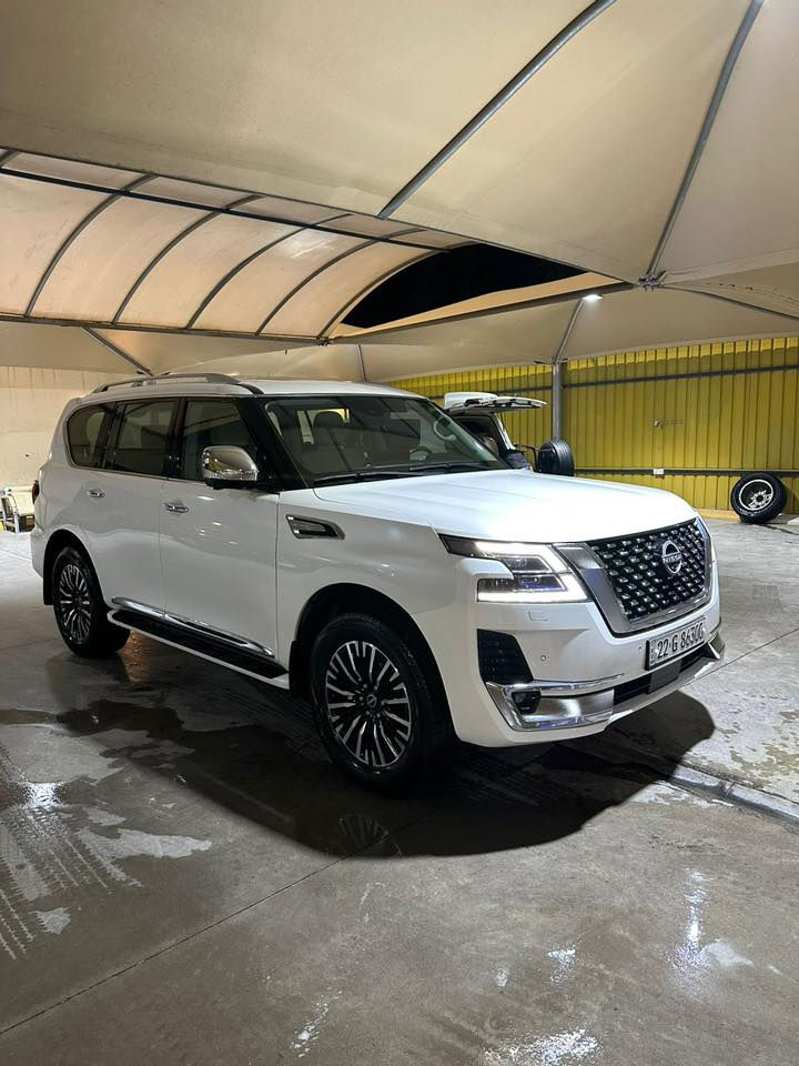 🚗 نيسان باترول موديل 2024 - فئة بلاتينيوم للبيع
تفاصيل السيارة:

 • الموديل: 2024

 • الفئة: بلاتينيوم اعلى مواصفات  مكينة 6 سلندر 

 • المسافة المقطوعة: 50,000 كم✅

 • الحالة:  السيارة تحت الضمان🧾

 • الصيانة: تم إجراء جميع الصيانات الدورية وتبديل الزيوت بانتظام في شركة المهند⚙️🔧

 • اللون: (لون ابيض)🤍

مكان سيارة اربيل 📍

 • الملاحظات: تم صبغ الدعامية الأمامية فقط بسبب خدوش بسيطة دون أي فتح للدعامية

السعر المطلوب: (467) ورقة (قابل للتفاوض)♥️

للتواصل واتساب 📞: ***********
