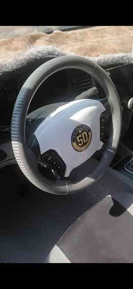 السلام عليكم
اوبتيما 2007 رقم بغداد دولي سنوية لل 26 محرك 6 V بيها جفية جهة السايق  بيع او مراوس حسب القناعة ***********
