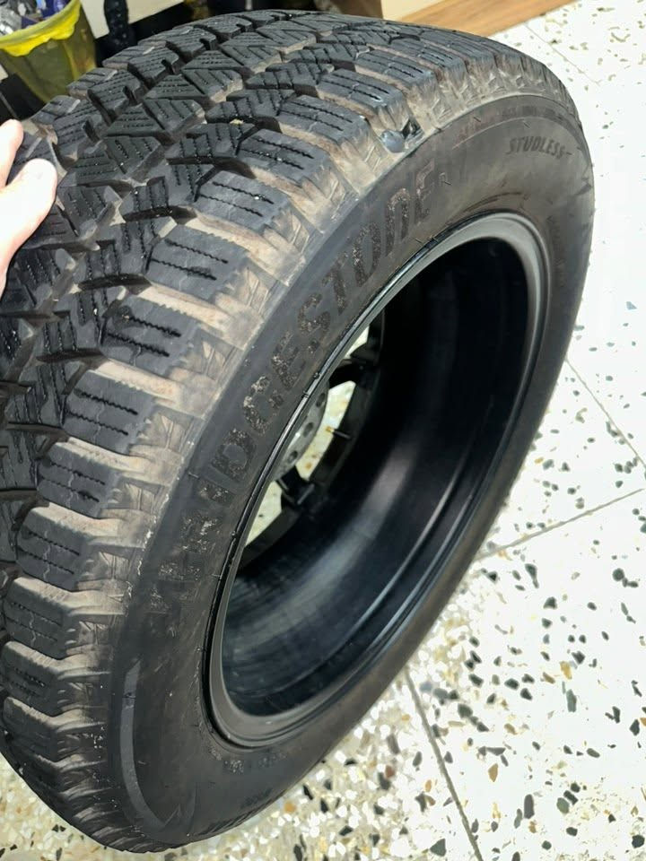 تايرات BRIDGESTONE اصلي ياباني للبيع عدد 3 215/55/17 ممستعمل هواي بعدهن جدد
***********
