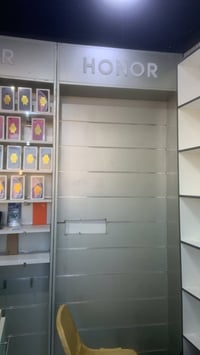 فاترينات مكتبية • ان دي اف تركي • ٣ بيض ٣ لون