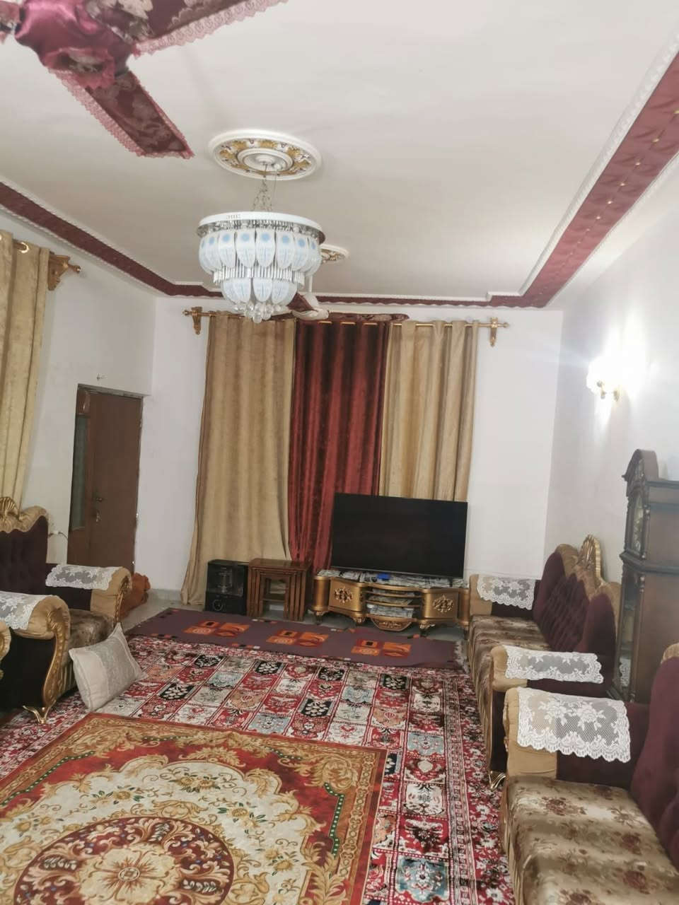يالله
بيت للبيع في منطقة الكريعات حي الربيع طابو الصرف مساحه١٥٦م طابقين استقبال ومطبخ وصاله وصحيات خارجية وصحيات بالداخل وغرفتين نوم الطابق الثاني اربع غرف نوم البيت ركن للاستفسار الاتصال على الرقم ***********متوفر واتساب
