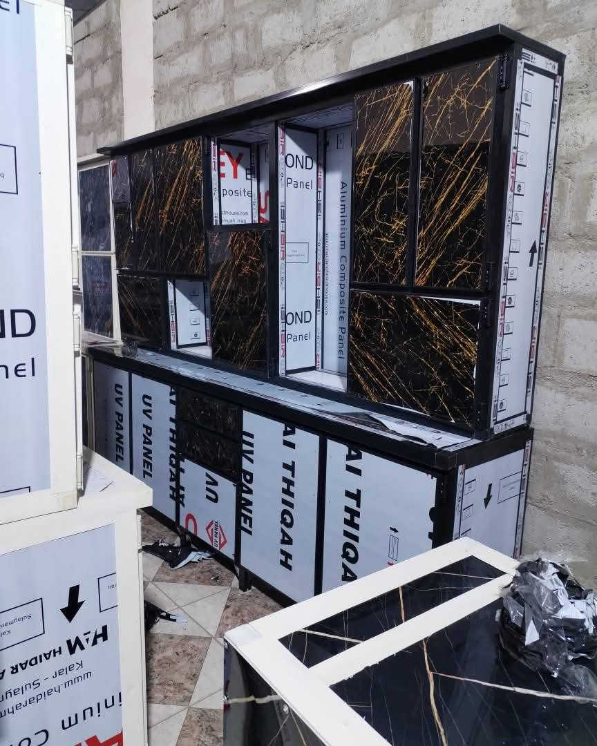 يعلن معمل ومعرض البركه للكاونترات 
🔴تخفيضات هااائله جداً 🔚جمله 🔛مفرد🔜🔴

🔹كاونترات المنيوم شغل درجه اولئ تسكام 👌

🔹كافه القياسات والديكورات الحديثه

🔹او نشتغل عله طلب الزبون 🗒️

🔹يوجد توصيل داخل كركوك 🛻

🔹🔹اصحاب الجمله والحاويات خصم خاص🔹🔹  

🔹فقط اتصل 📞
***********
📍📍العنوان 📍📍
🔹كركوك سايدين حي العسكري قرب موقف الكوسترات
