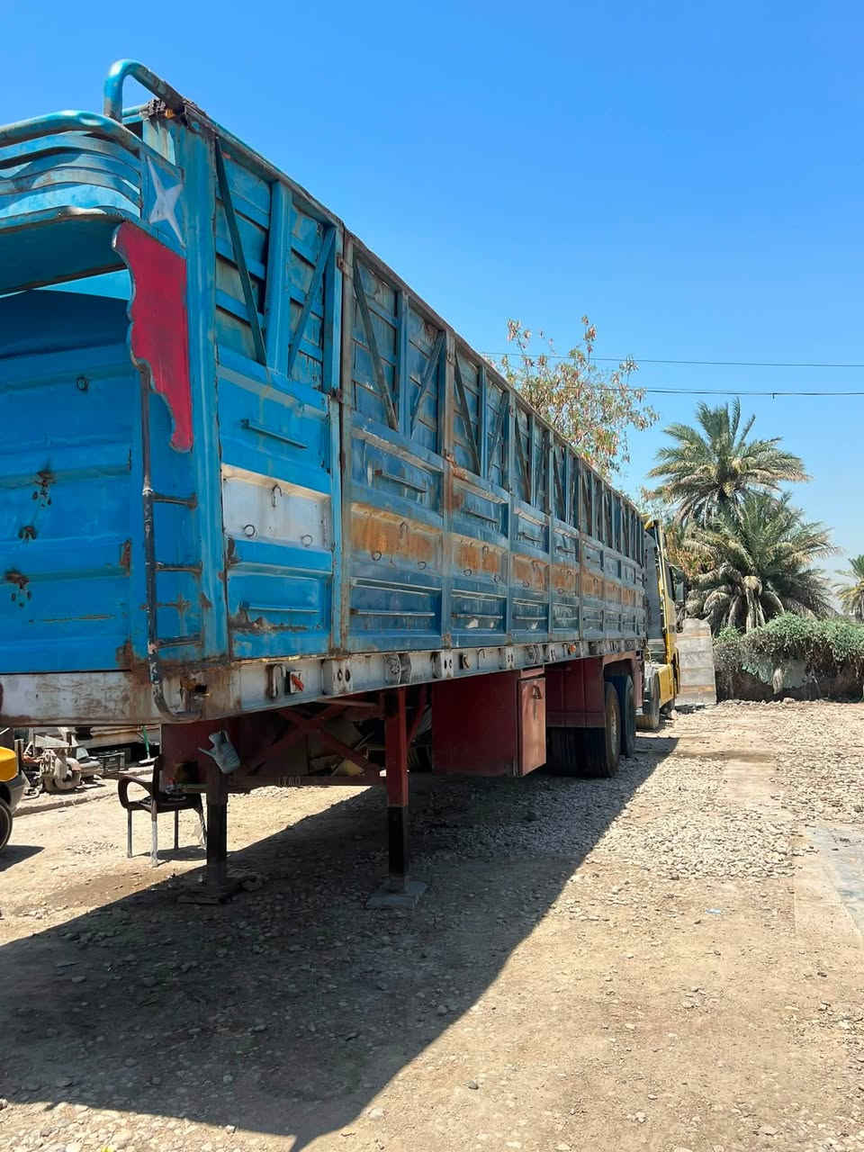 سلام عليكم البيع عربانه اردنيه 
دنكيرين صيني13 عربانه جاهز العمل
بغداد جرف النداف 
***********
