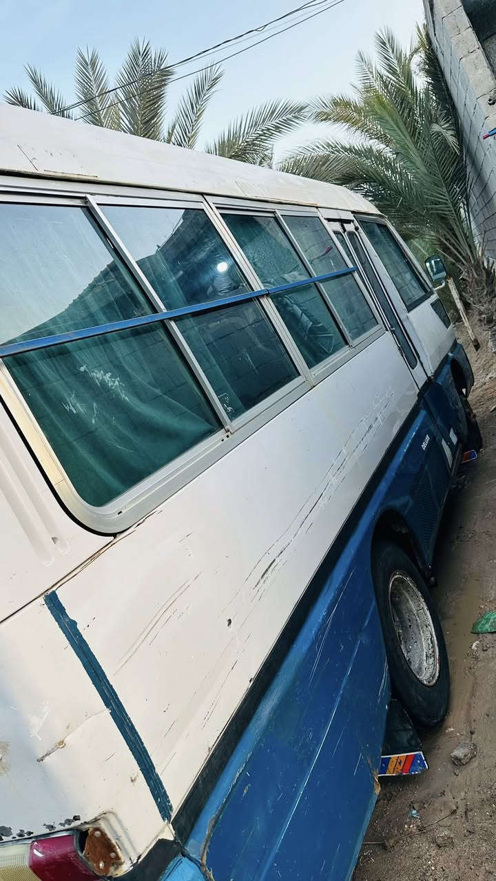 كوستر روزه موديل 97 للبيع
كهربائيات شغاله 
محركً كيا كاز لا تنقيص ولا تبخير مكفول 
سياره ابيعها هيه وخطها او بدون ترهم 
خطها مليون وربع 
سياره جاهزه ماناقصها شي 
السعر 7 مليون وبيها مجال للشراي
مكان السياره الأنبار / الرمادي 

***********
