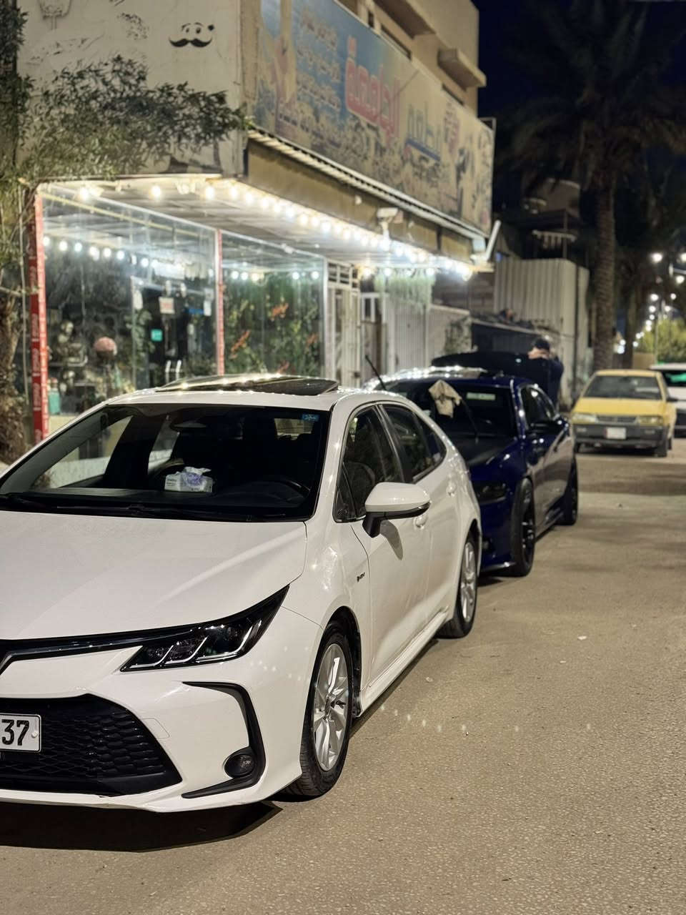 سلام عليكم
كورلا هايبرد 2024 
السياره استخدام شخصي
ممشى 38km
السياره بيها الباب بارد والجاملغ الخلفي وكم ملاحضه
مكان السياره بابل مركز
***********
