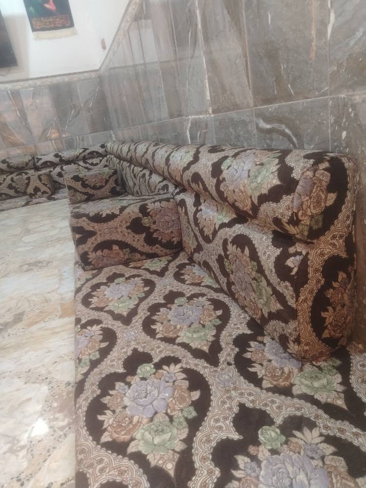جلسه عربيه ٦ دواشك ١٢ متر وجهين كويتي راقيه مابيها ضرر مكانها نجف حي ميسان مقابيل العسكري *********** بيه وتساب النجف, العراق
