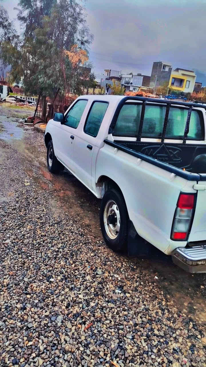 بەناوی خودای گەورە
سعر 72مجال
نیسان پیکب مودیل 2002تەبریدو پاوەر هەیکەلی زۆر جوانە  گێرو مەکینەو ئەکسل بەشەرت سەنەوی بەسەر چوە  لای سەکنی کامل بۆ یاخ نیە من بەکامل  ئەی فرۆشم  بێ مەعجون پارچەکانی کەی بۆیاخی نیە ژ.م ***********
