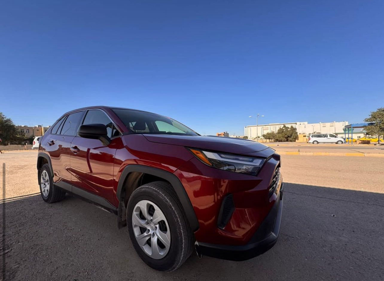 ⭐️راف فور 2023  فئه ( LE ) 
السياره مماشية بالعراق 
السعر 227 ورقه مع الرقم 
وارد امريكي 
محرك 2،500 
ماشيه 41 الف كم 

💫الضرر 
(بدون ايرباك بدون صبغ  )
💫المواصفات 
3 مودات قياده
ايكو و سبورت و نورمل 
رادارات امامي وجانبي 
حساسات نقطه عمياء
تبريد جيد جدا بلادي
كشنات جلد ومخمل 
كامره خلفيه 
وباقي المواصفات الاعتياديه المعروفه 
💫السعر المطلوب 

***********
