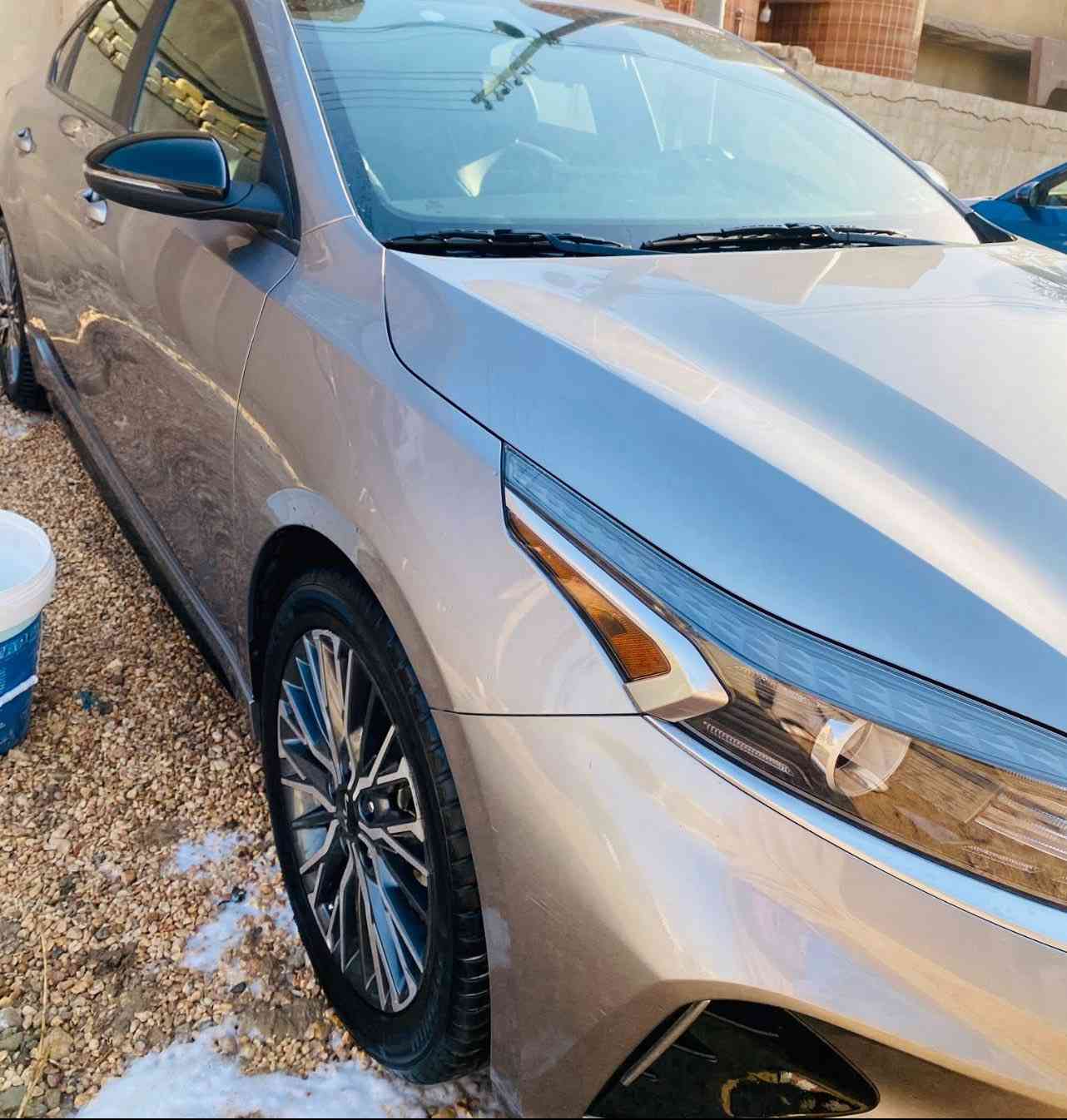 كي فورتي جتي لاين 2023
دخول غرغ حد دوسه تسير وتعمل اي خلل ماكو بيه 
صار حادث عندي بل بصره صور حادث موجوده 
بصره معوقين 
فول مواصفات ماعد تدف بل كشنات ماكو 
باقي مواصفات موجوده كله 
فتحه سقف موجود 
سعر مطلوب   (145) بيه مجال قليل 
رقم ***********.
