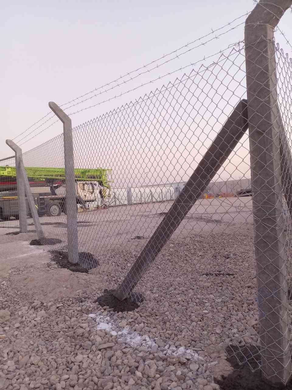 مستعدون كافه التجهيزات للعمل ونصب الاسيجة الابيارسي جادر وبدون جادر نوعيات الابيارسي والجادر وحتى الابيارسي العشبي تركي //   يوجد لدي كوادر فنية متميزة نضمن لكم الجودة والسرعة في إنجاز السياج الابيارسي نعمل في جميع المحافظات العراق الحبيب  للاستفسار الاتصال على أرقام التالية واتساب
*********** واتساب
*********** واتساب
